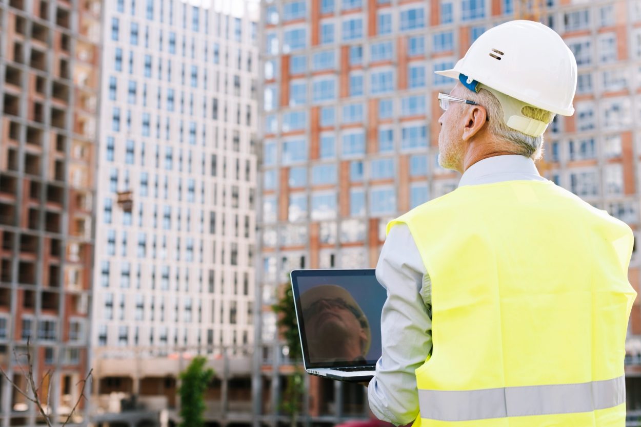 Level 6 Contracting Operations Manager